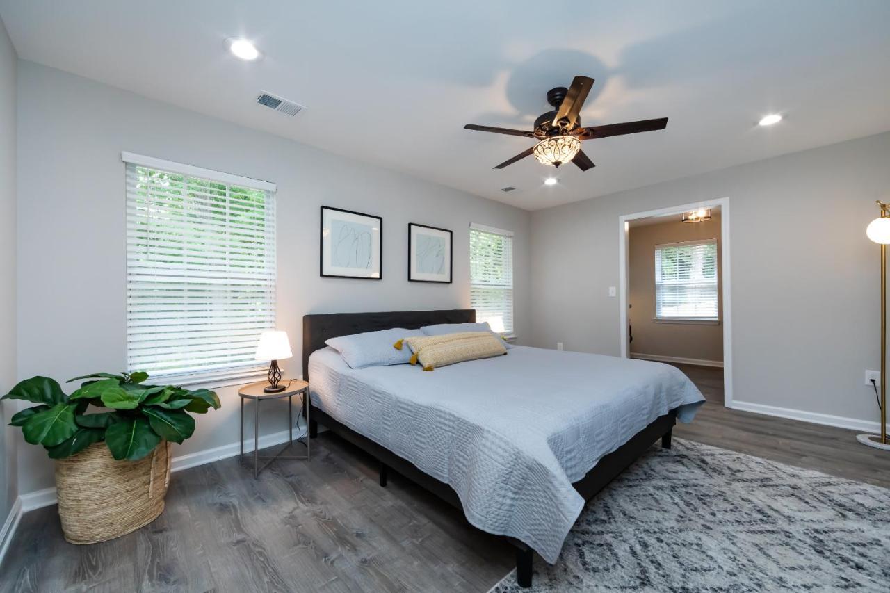 Brandnew Spacious 4 Bedroom House Minutes To Uptown Charlotte Extérieur photo