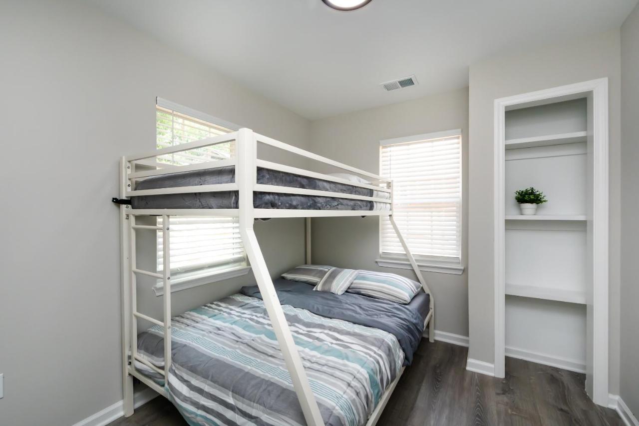 Brandnew Spacious 4 Bedroom House Minutes To Uptown Charlotte Extérieur photo