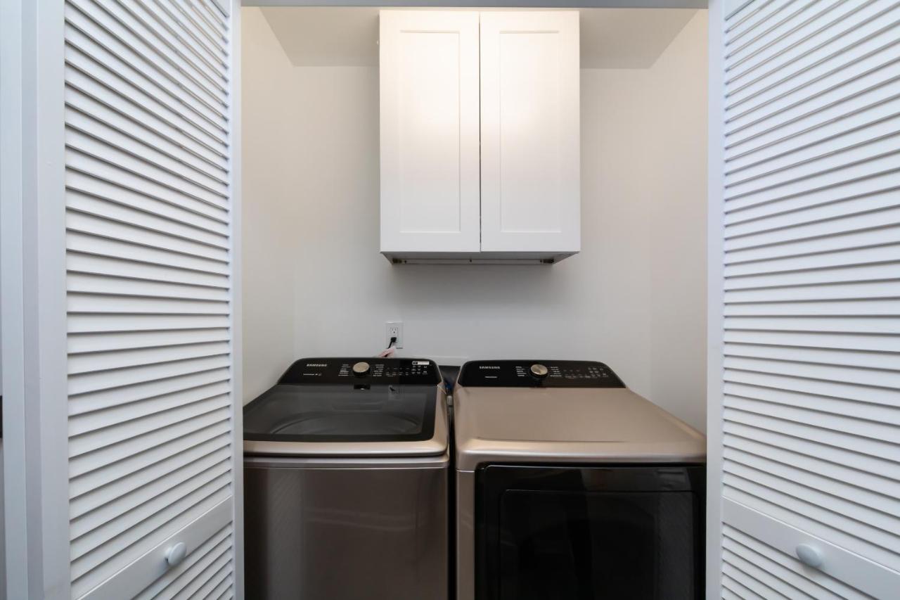 Brandnew Spacious 4 Bedroom House Minutes To Uptown Charlotte Extérieur photo